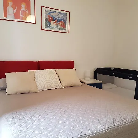 Bed & Parking Apartment