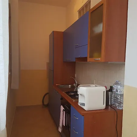 Apartment Bed & Parking